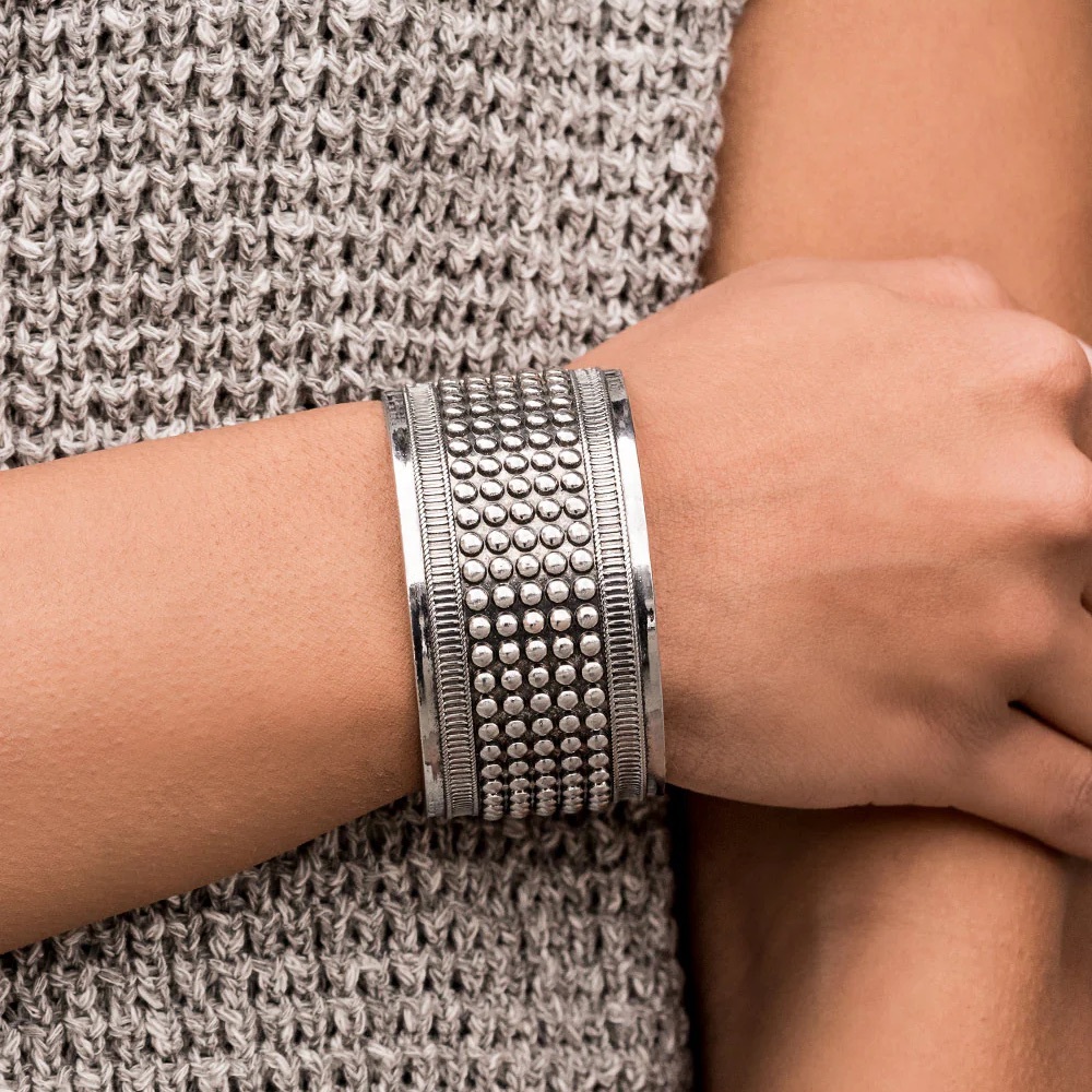 ❤️‍🔥5/$25❤️‍🔥 Bronco Bust Silver Bracelet